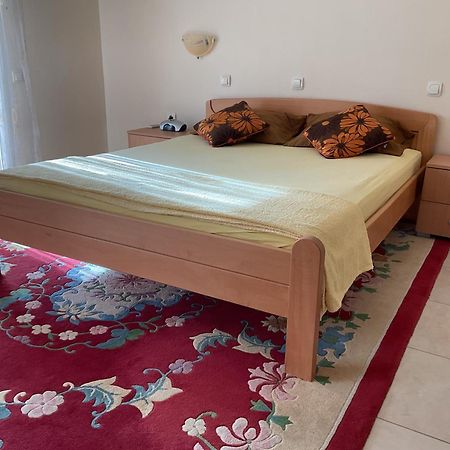 Villa Monte Boutique Apartments In Herceg Novi Bagian luar foto