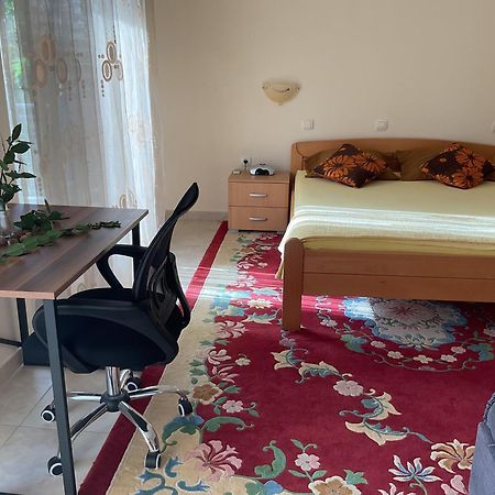 Villa Monte Boutique Apartments In Herceg Novi Bagian luar foto