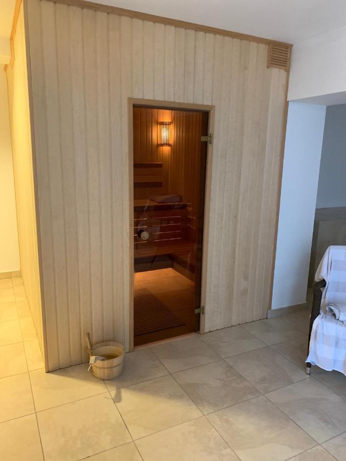 Villa Monte Boutique Apartments In Herceg Novi Bagian luar foto