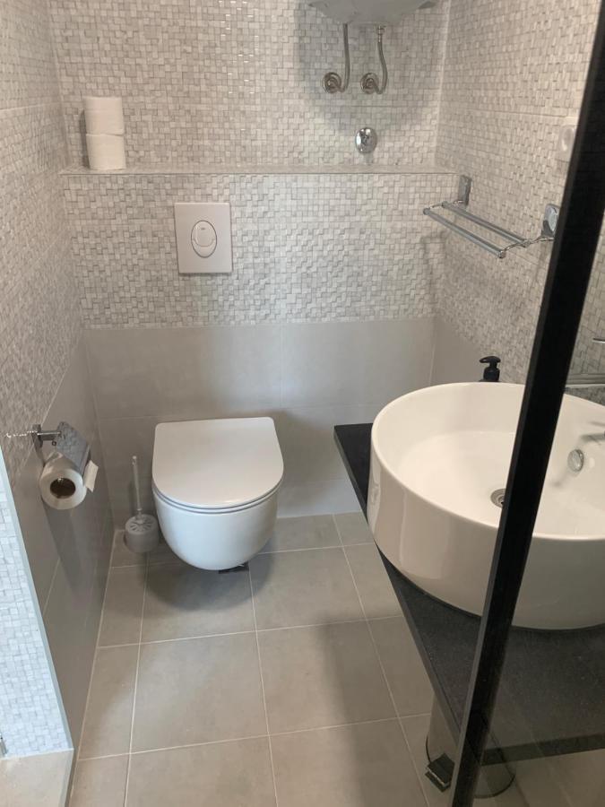 Villa Monte Boutique Apartments In Herceg Novi Bagian luar foto