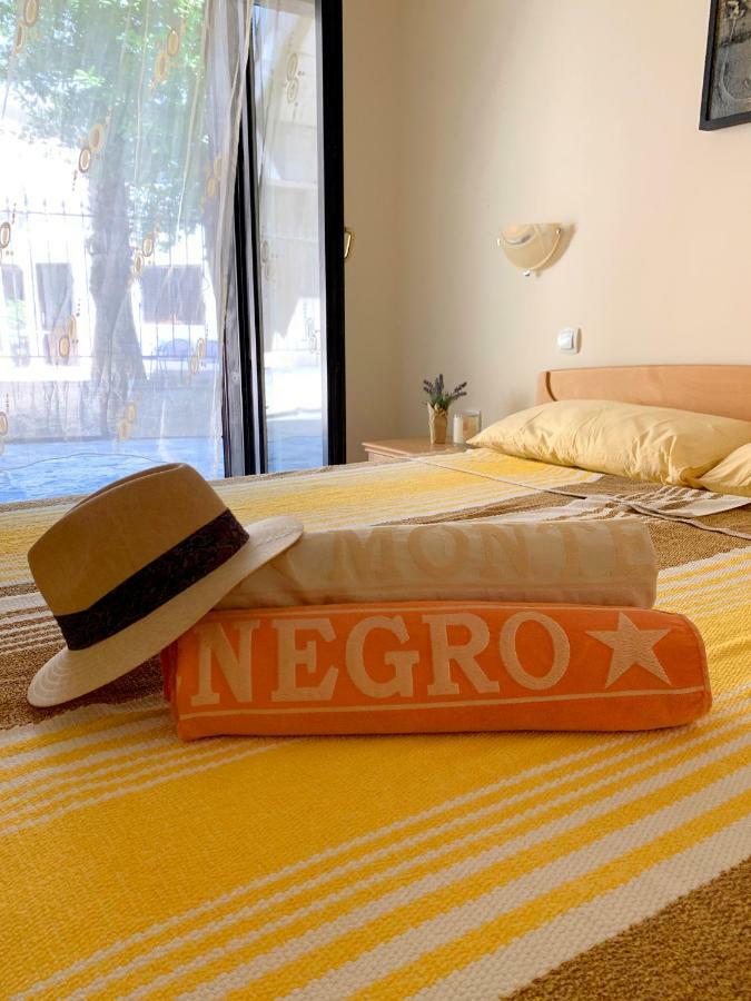 Villa Monte Boutique Apartments In Herceg Novi Bagian luar foto