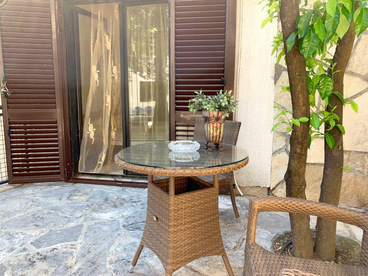 Villa Monte Boutique Apartments In Herceg Novi Bagian luar foto